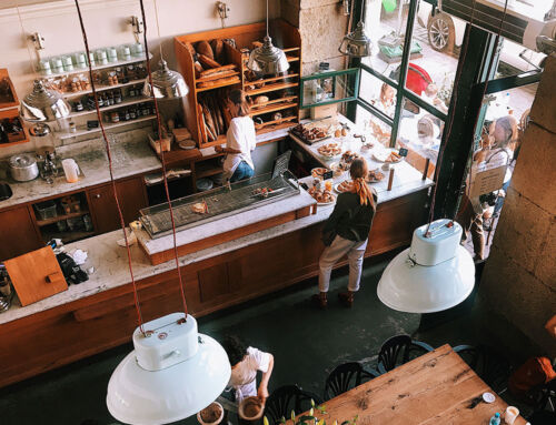 Pasos a seguir con un ingeniero eléctrico antes de abrir un negocio